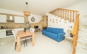 The Sud Est House